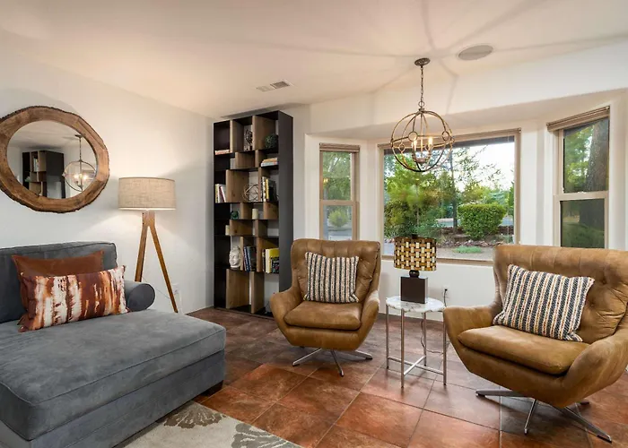 Crimson Canyon - Majestic Nature Southwest Charm Sedona
