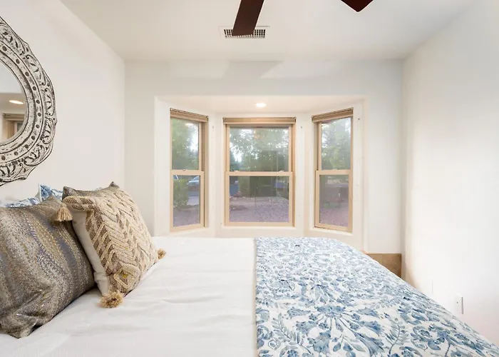 Crimson Canyon - Majestic Nature Southwest Charm Sedona