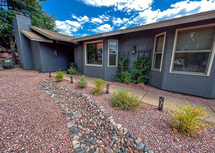 Crimson Canyon - Majestic Nature Southwest Charm